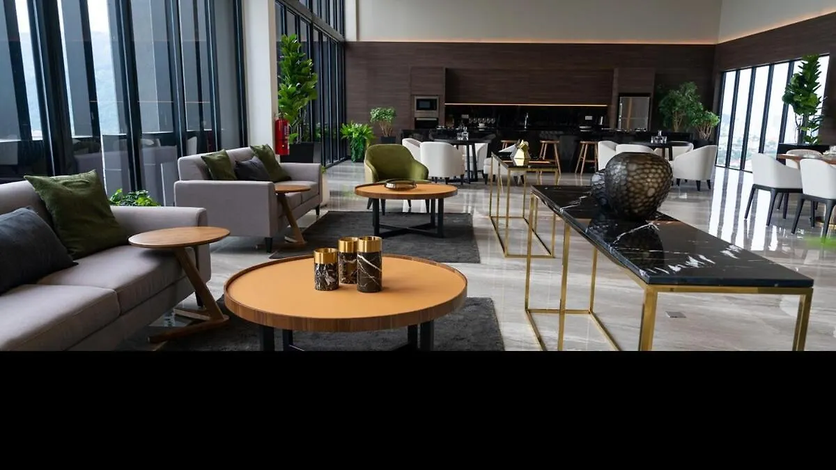 Luxury 2Br Sunnysuite Sky Pool Breathtaking Views George Town