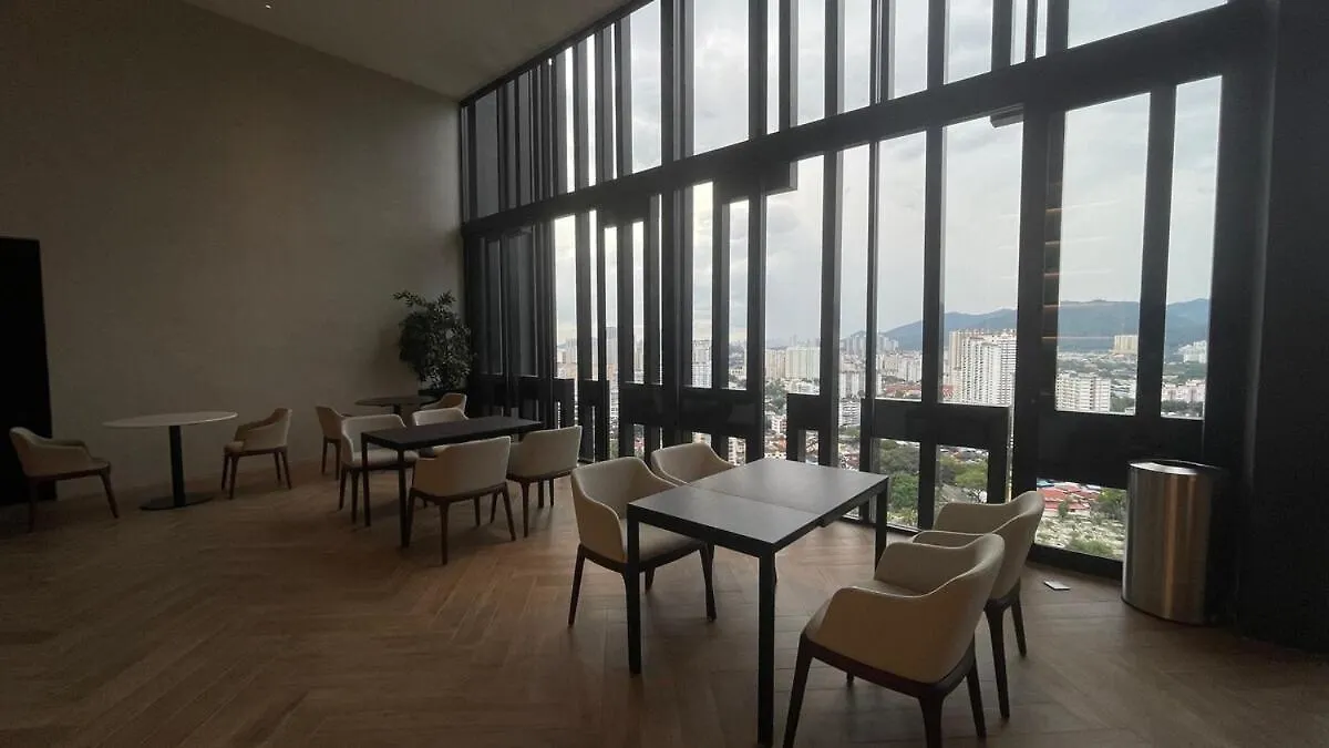 Lägenhet Luxury 2Br Sunnysuite Sky Pool Breathtaking Views George Town