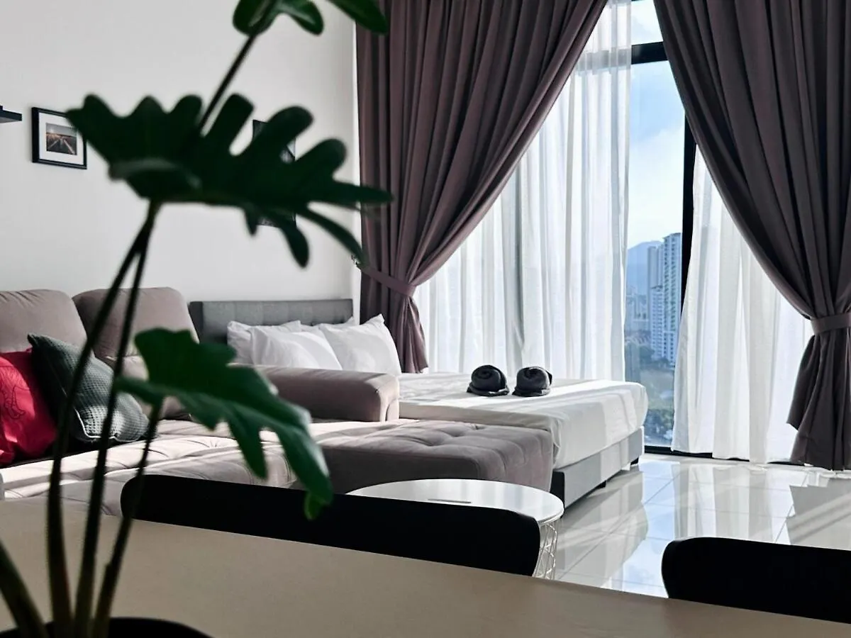 Lägenhet Luxury 2Br Sunnysuite Sky Pool Breathtaking Views George Town Malaysia